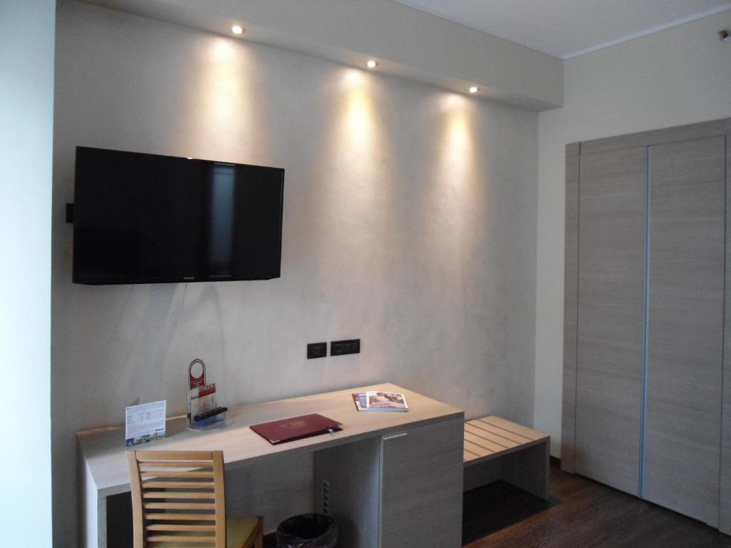 Continental Hotel 3*