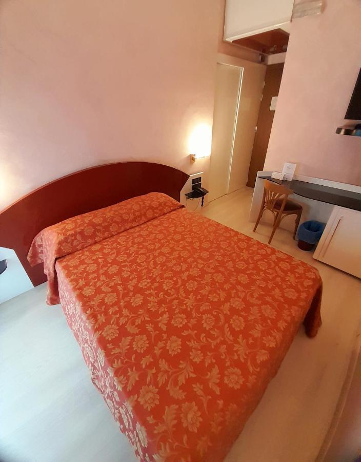 Continental Hotel 3*