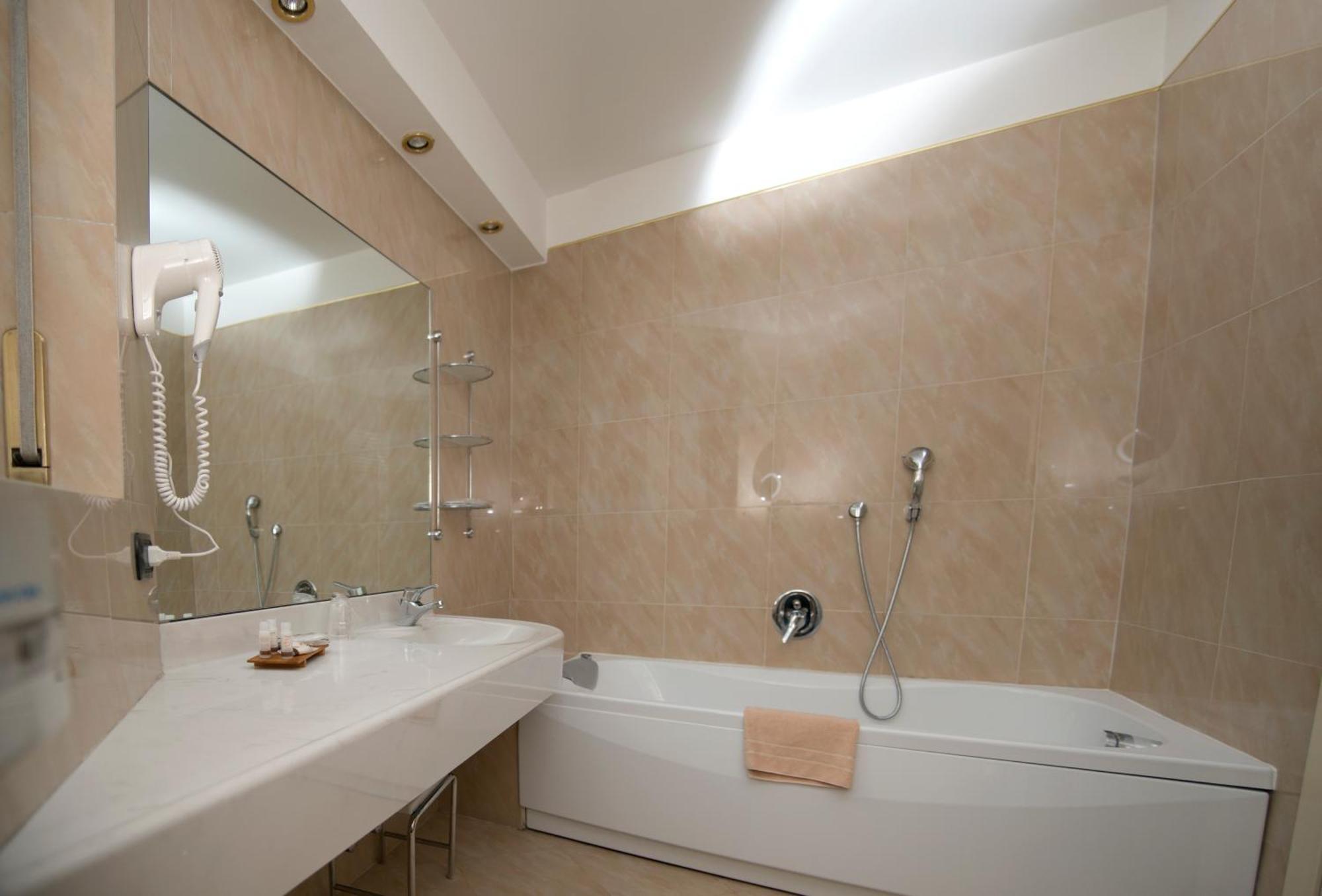 Hotel Continental 3*